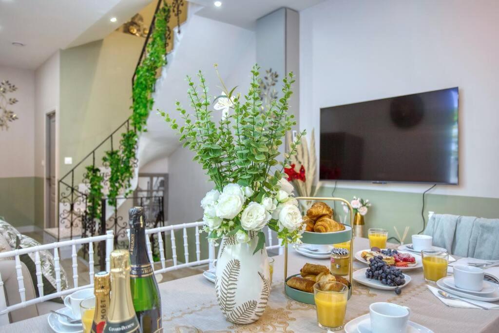 Le Nid Parisien Triplex Cosy Et Chaleureux Διαμέρισμα Εξωτερικό φωτογραφία