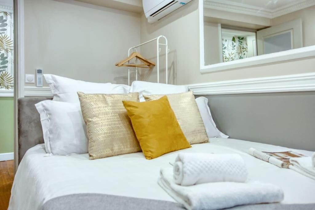 Le Nid Parisien Triplex Cosy Et Chaleureux Διαμέρισμα Εξωτερικό φωτογραφία
